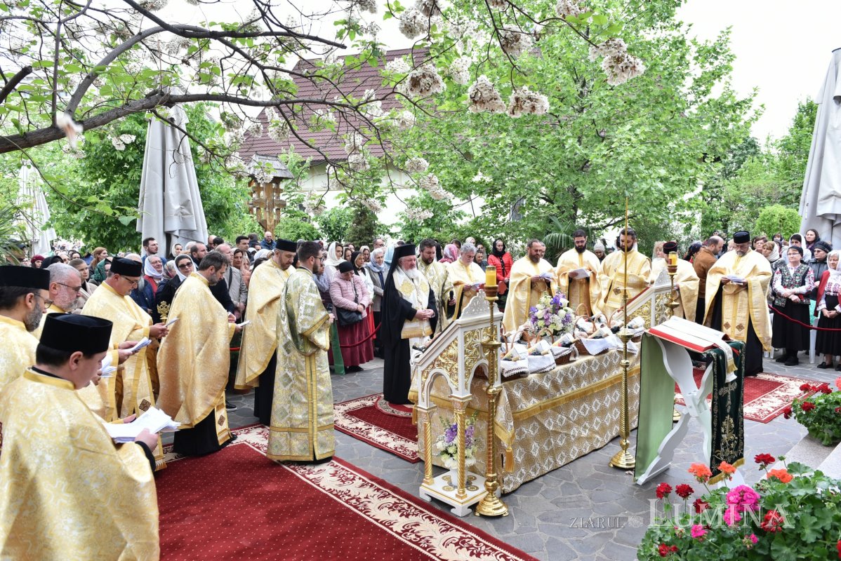 Penultima zi a pelerinajului din Arhiepiscopia Bucureștilor, în Protoieria Sector 5 292618