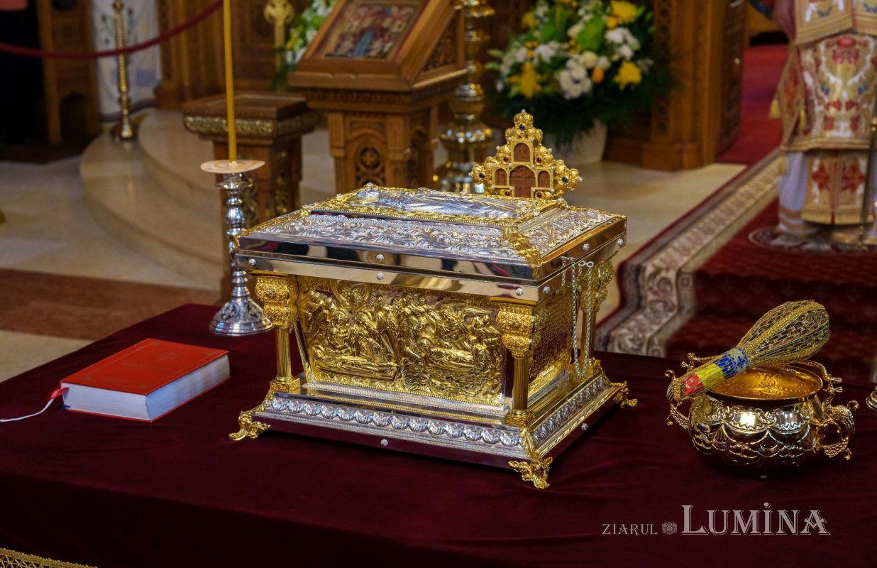 O nouă raclă la Biserica „Sfânta Vineri”-Drumul Taberei 292927