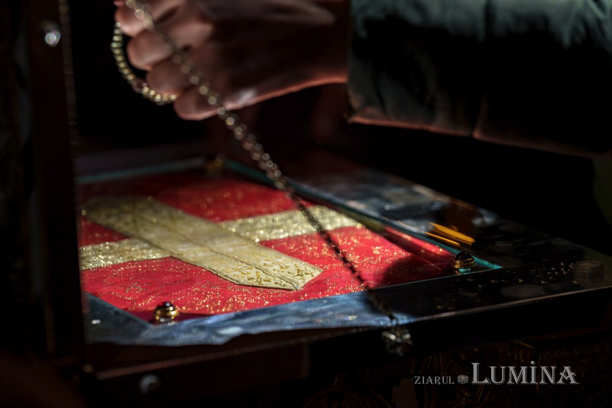 O nouă raclă la Biserica „Sfânta Vineri”-Drumul Taberei 292930