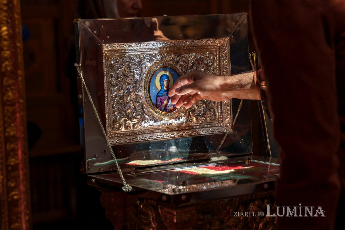 O nouă raclă la Biserica „Sfânta Vineri”-Drumul Taberei 292931