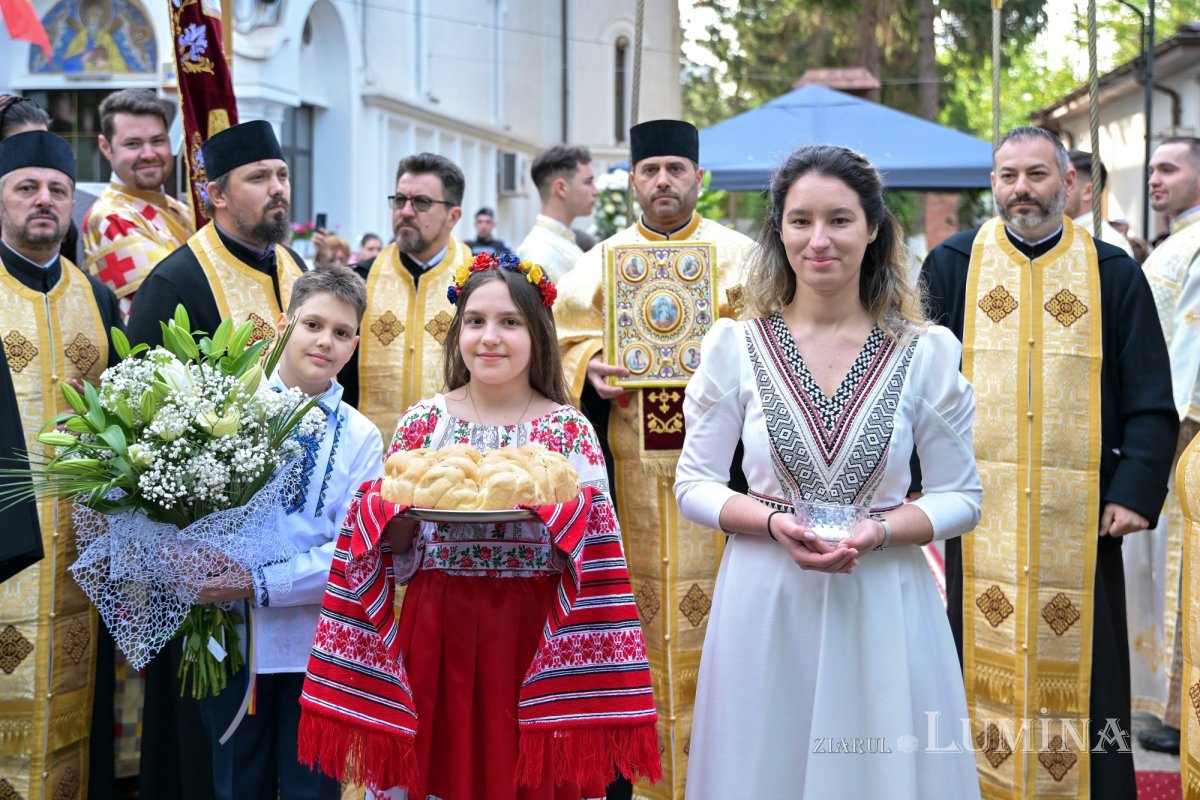 Sfântul Dimitrie cel Nou și-a încheiat călătoria în Arhiepiscopia Bucureștilor 292742