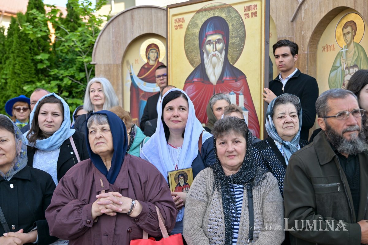 Sfântul Dimitrie cel Nou și-a încheiat călătoria în Arhiepiscopia Bucureștilor 292759