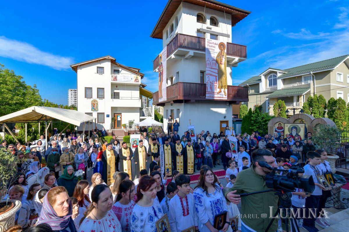 Sfântul Dimitrie cel Nou și-a încheiat călătoria în Arhiepiscopia Bucureștilor 292760
