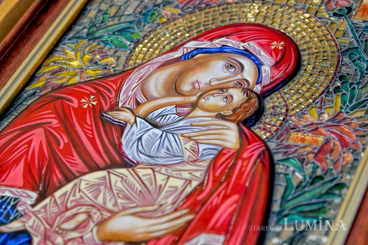 Sfântul Dimitrie cel Nou și-a încheiat călătoria în Arhiepiscopia Bucureștilor 292769