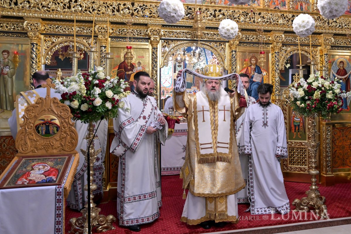 Sfântul Dimitrie cel Nou și-a încheiat călătoria în Arhiepiscopia Bucureștilor 292791
