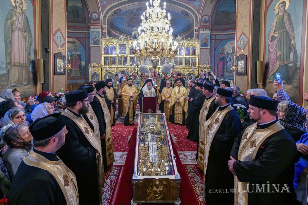 Sfântul Dimitrie cel Nou și-a încheiat călătoria în Arhiepiscopia Bucureștilor 292806