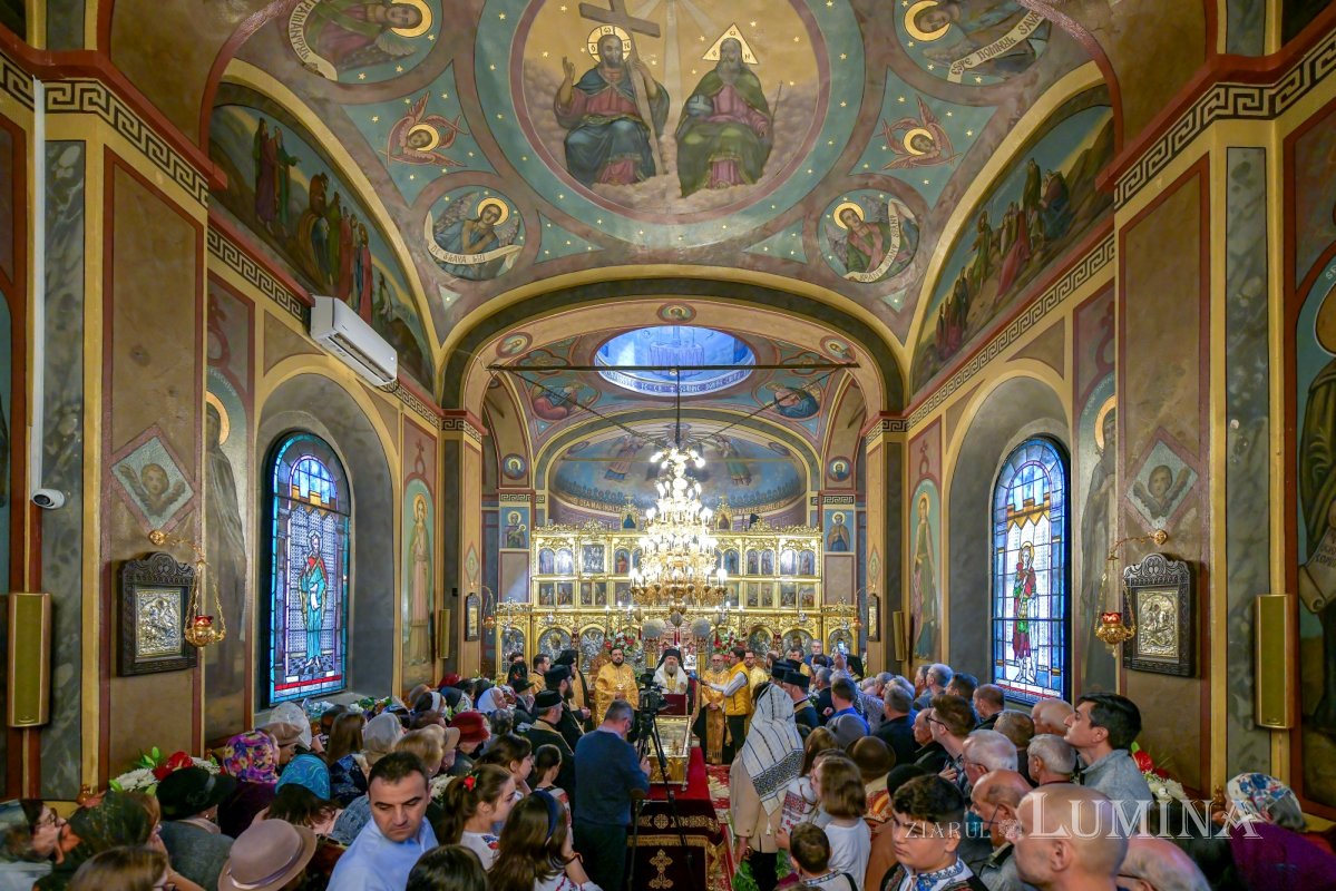 Sfântul Dimitrie cel Nou și-a încheiat călătoria în Arhiepiscopia Bucureștilor 292810