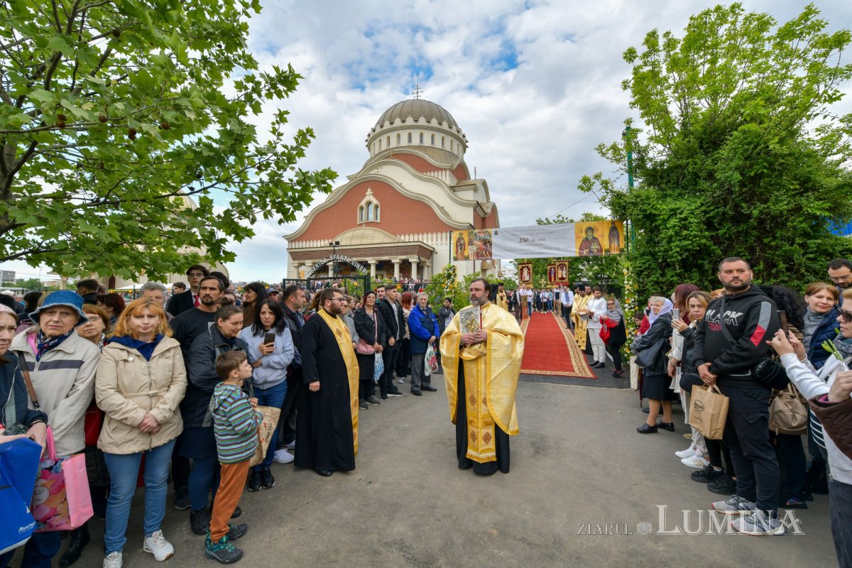 Sfântul Dimitrie cel Nou și-a încheiat călătoria în Arhiepiscopia Bucureștilor 292831