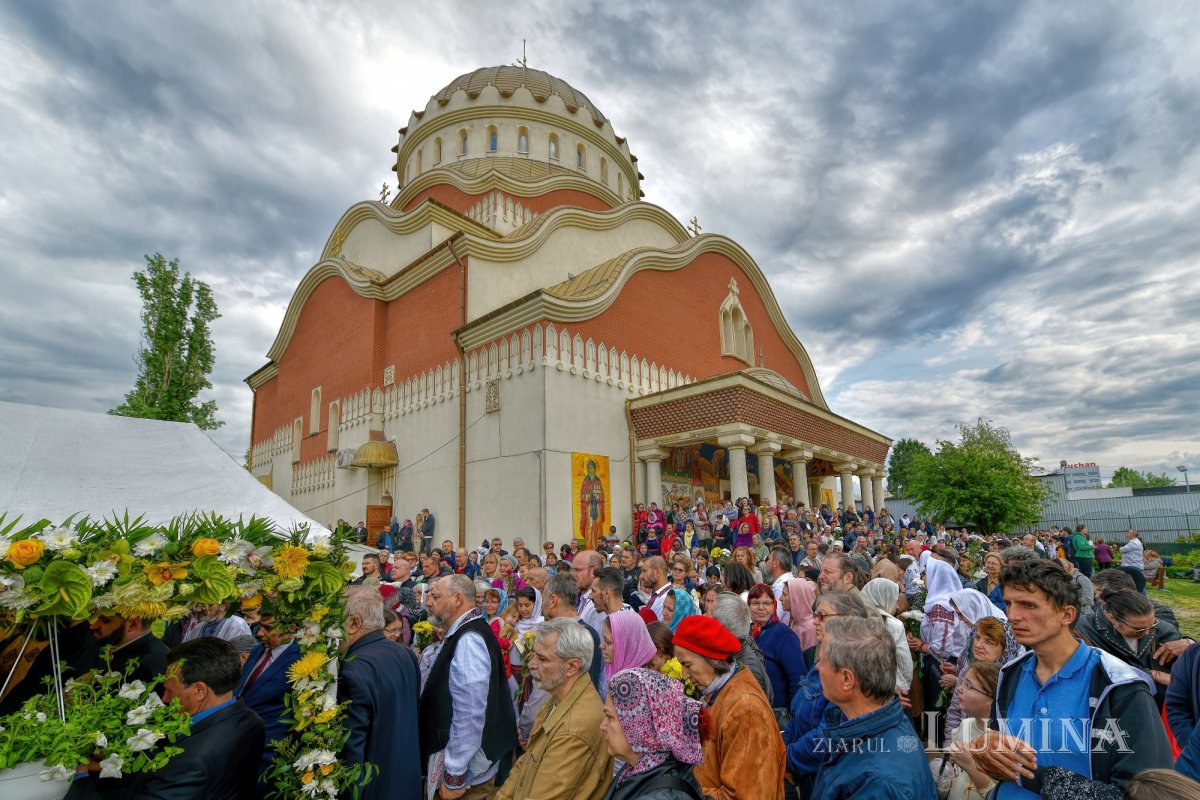 Sfântul Dimitrie cel Nou și-a încheiat călătoria în Arhiepiscopia Bucureștilor 292841