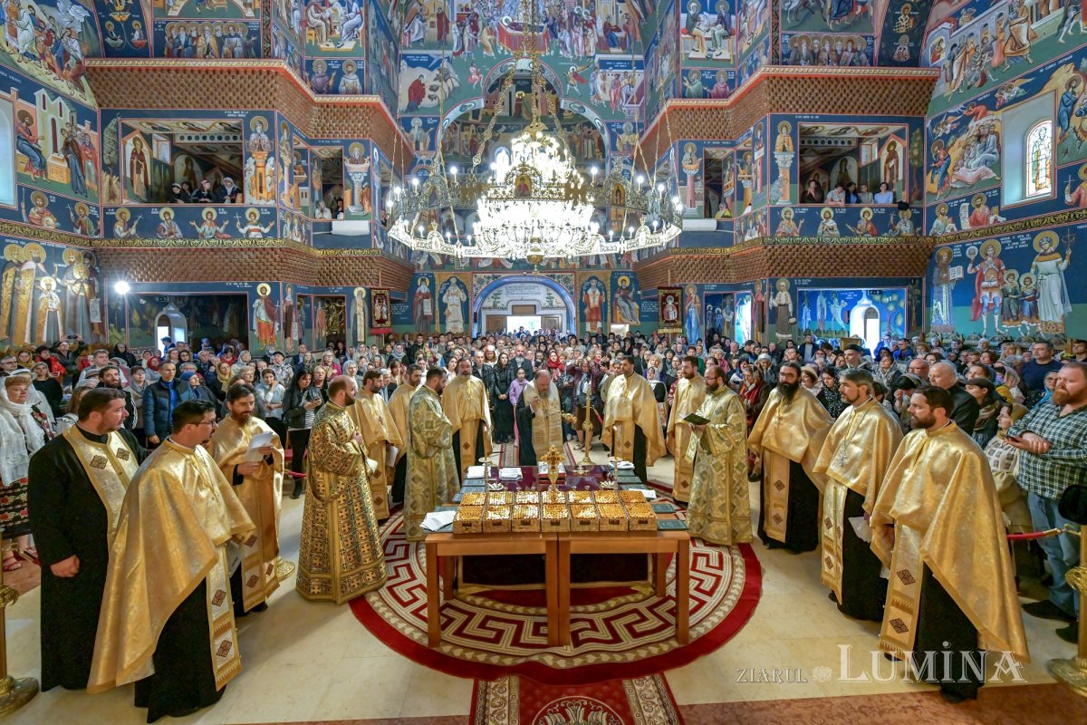 Sfântul Dimitrie cel Nou și-a încheiat călătoria în Arhiepiscopia Bucureștilor 292851
