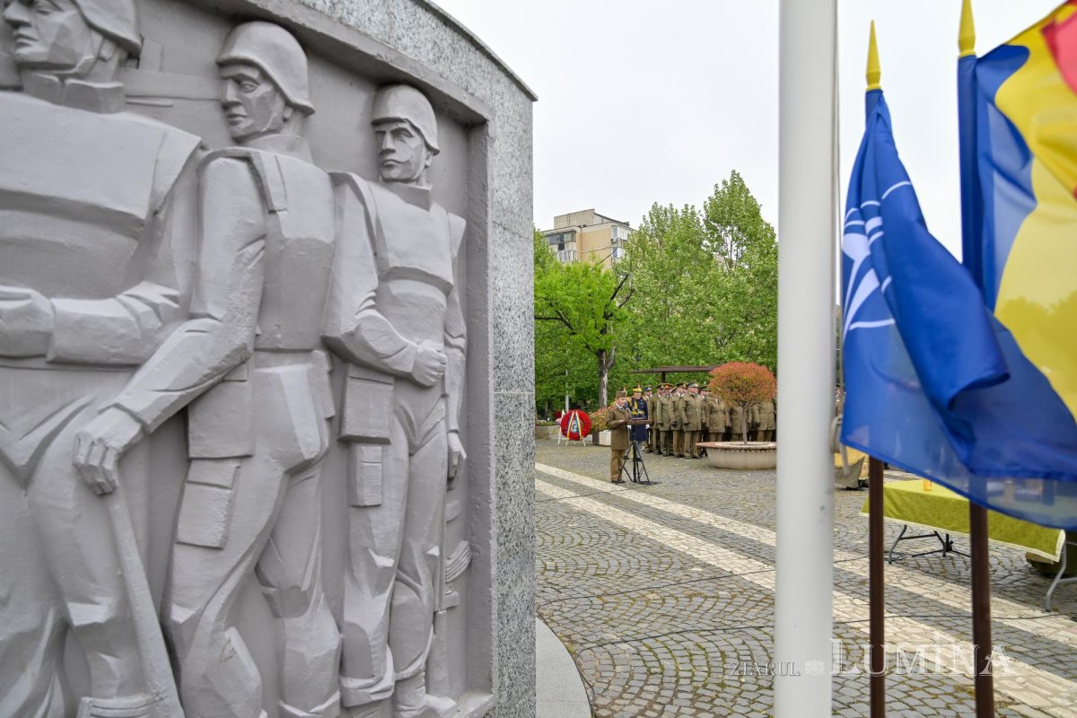Ceremonii religioase și militare de Ziua Forțelor Terestre Române 293032