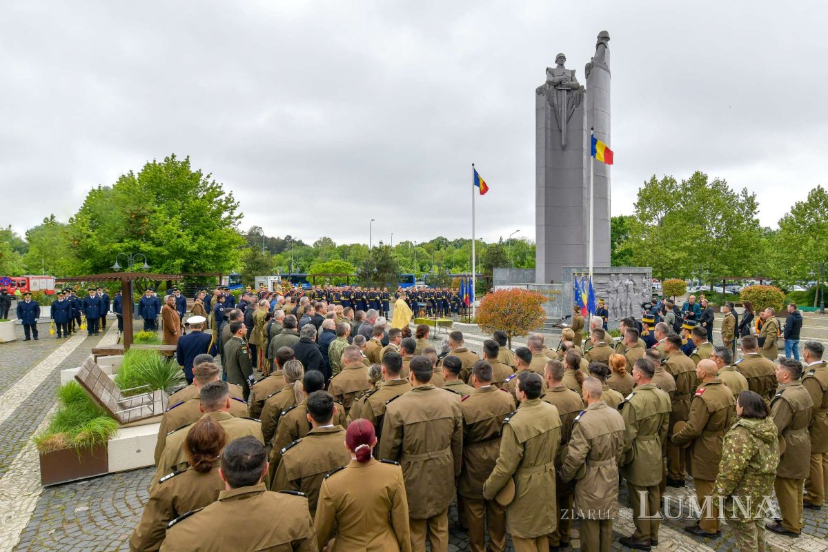Ceremonii religioase și militare de Ziua Forțelor Terestre Române 293041