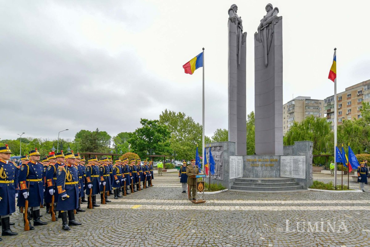 Ceremonii religioase și militare de Ziua Forțelor Terestre Române 293044