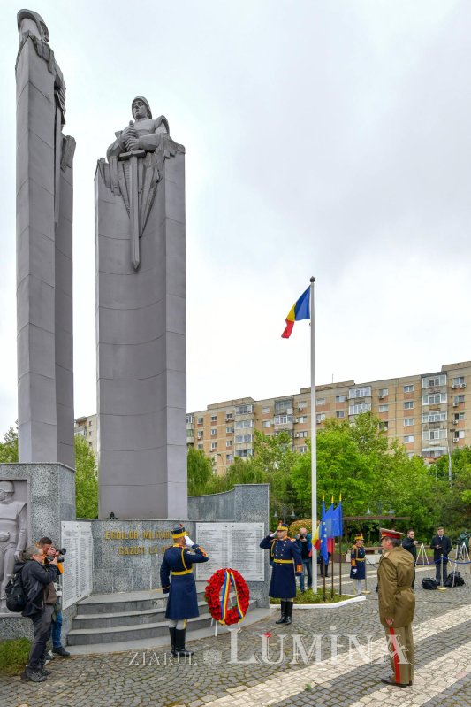 Ceremonii religioase și militare de Ziua Forțelor Terestre Române 293046