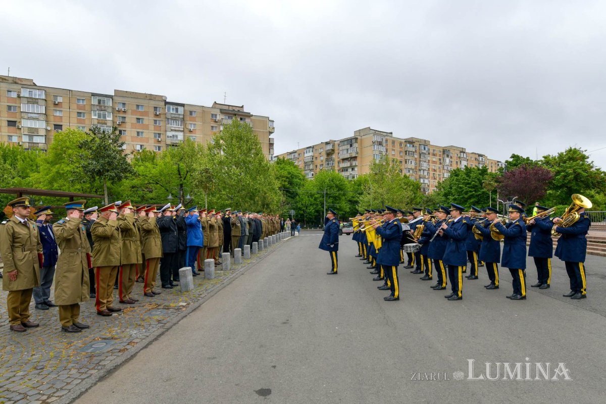 Ceremonii religioase și militare de Ziua Forțelor Terestre Române 293053
