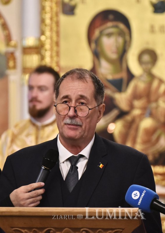 Slujitorul bisericii Palatului Cotroceni, condus pe ultimul drum 293020