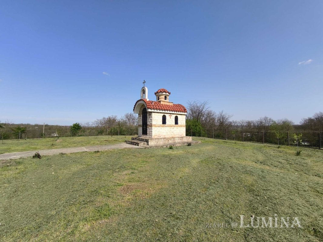 Miorcanii familiei Pillat, o lume a Prutului și a bătrâneții  293128