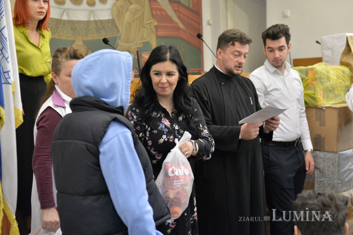 Hăinuțe noi pentru copii din Protoieria Sector 3 Capitală 293319