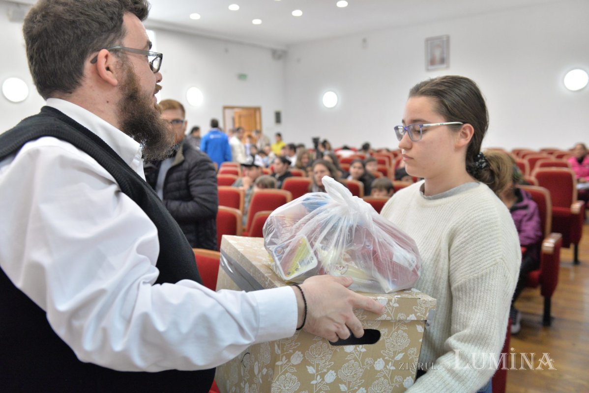 Hăinuțe noi pentru copii din Protoieria Sector 3 Capitală 293321