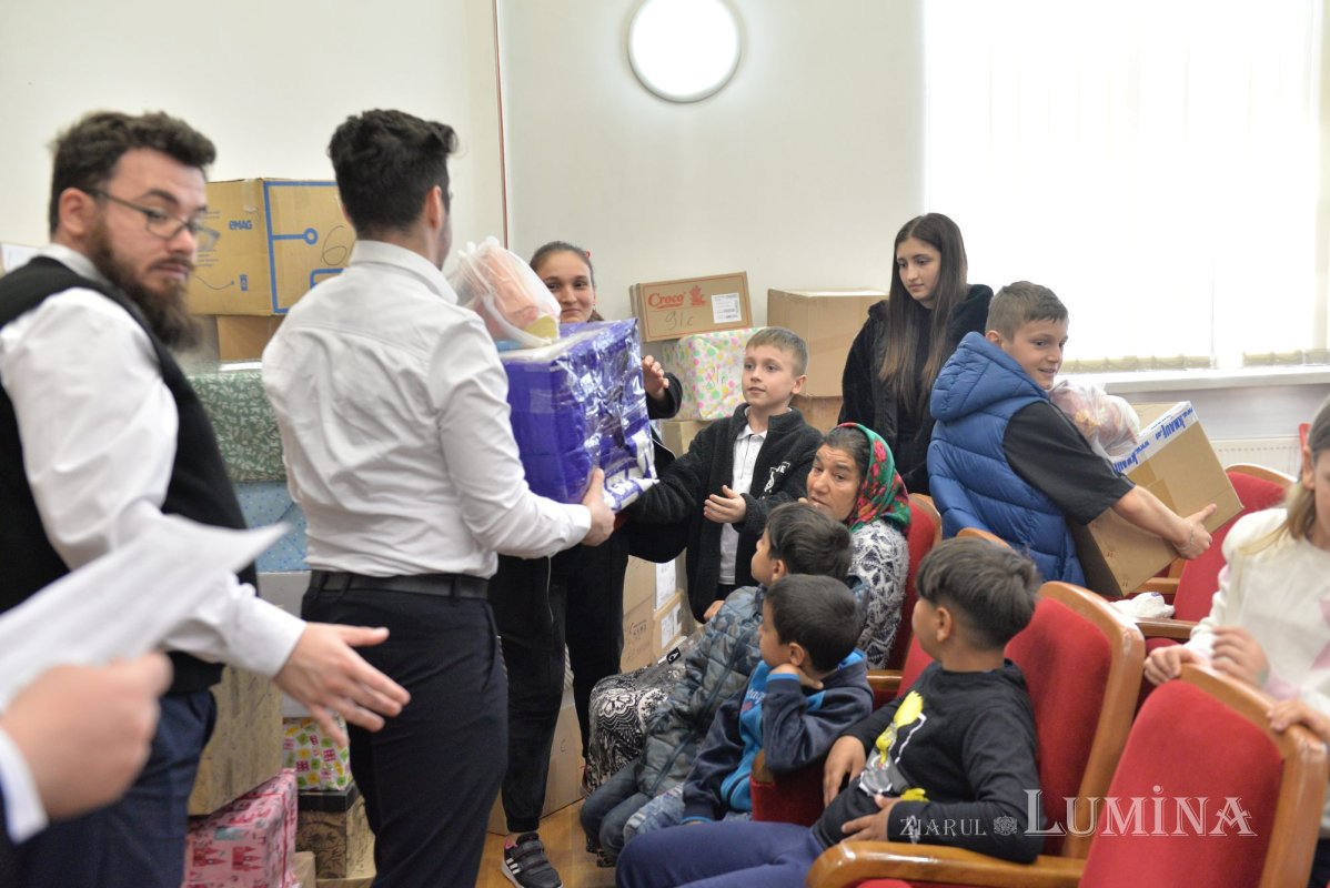 Hăinuțe noi pentru copii din Protoieria Sector 3 Capitală 293322