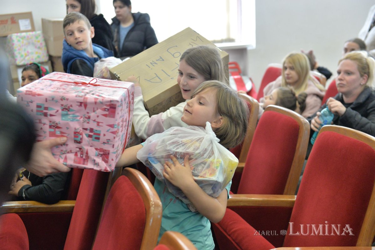 Hăinuțe noi pentru copii din Protoieria Sector 3 Capitală 293323