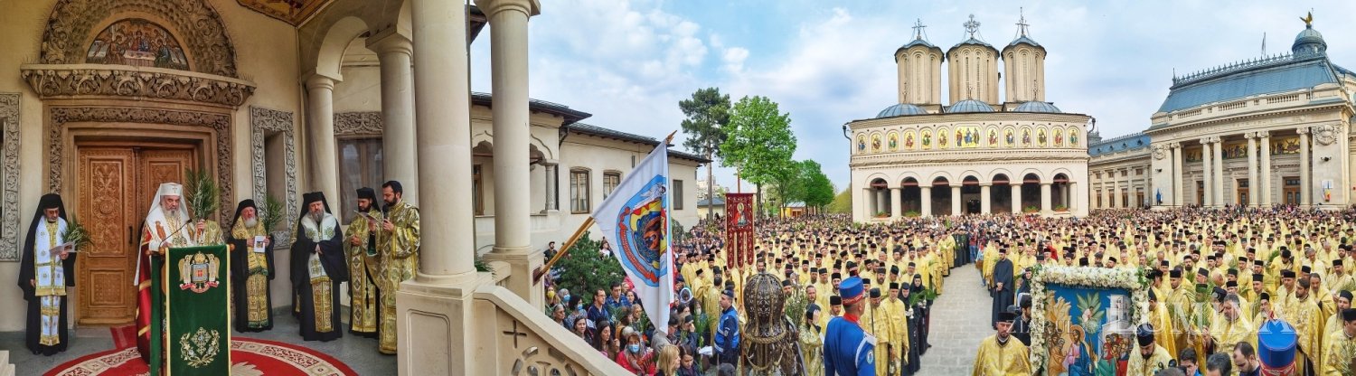 Sclipirile Luminii: Pelerinajul de Florii în Capitală, imagini din 2019 şi 2022 293335