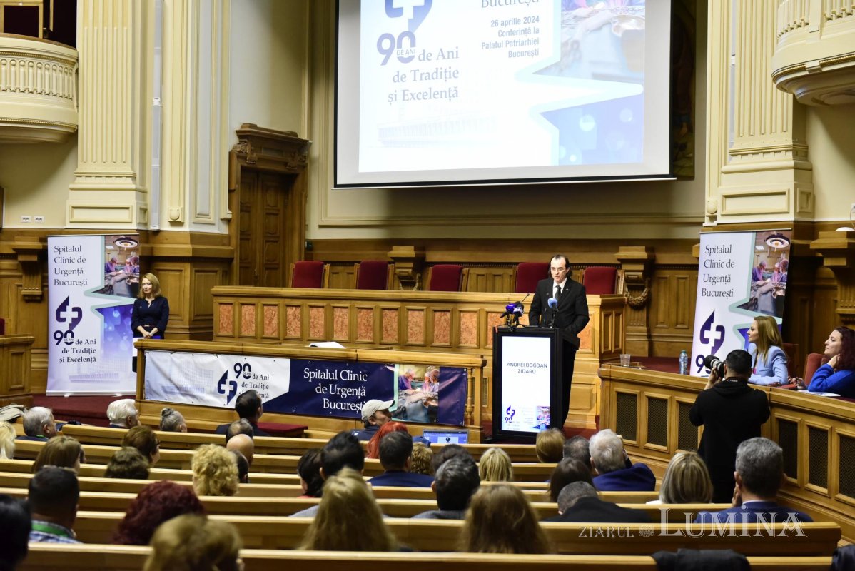 Conferință științifică aniversară la Palatul Patriarhiei 293404