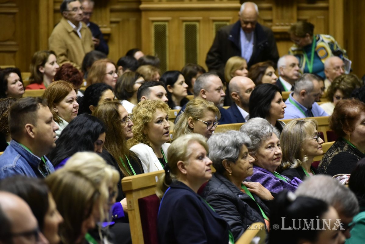 Conferință științifică aniversară la Palatul Patriarhiei 293406
