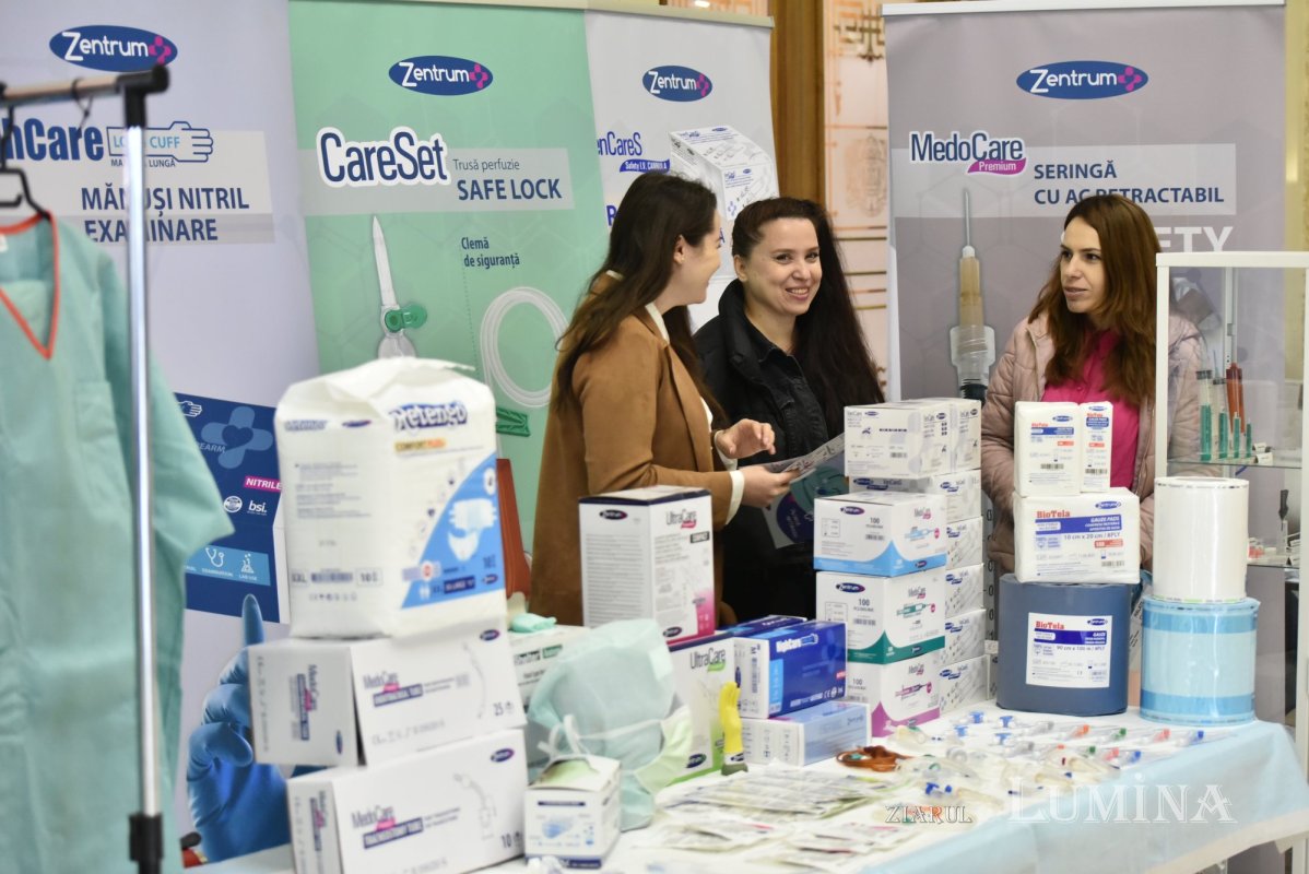 Conferință științifică aniversară la Palatul Patriarhiei 293414