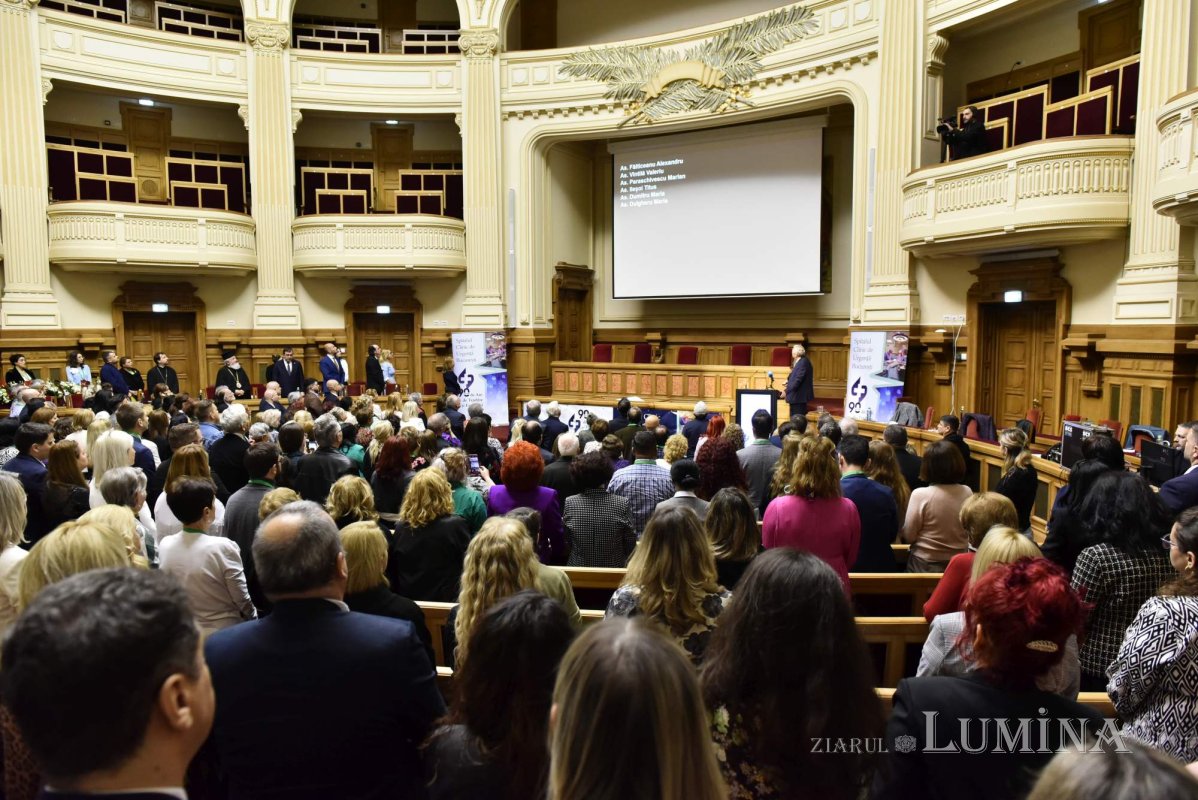 Conferință științifică aniversară la Palatul Patriarhiei 293419