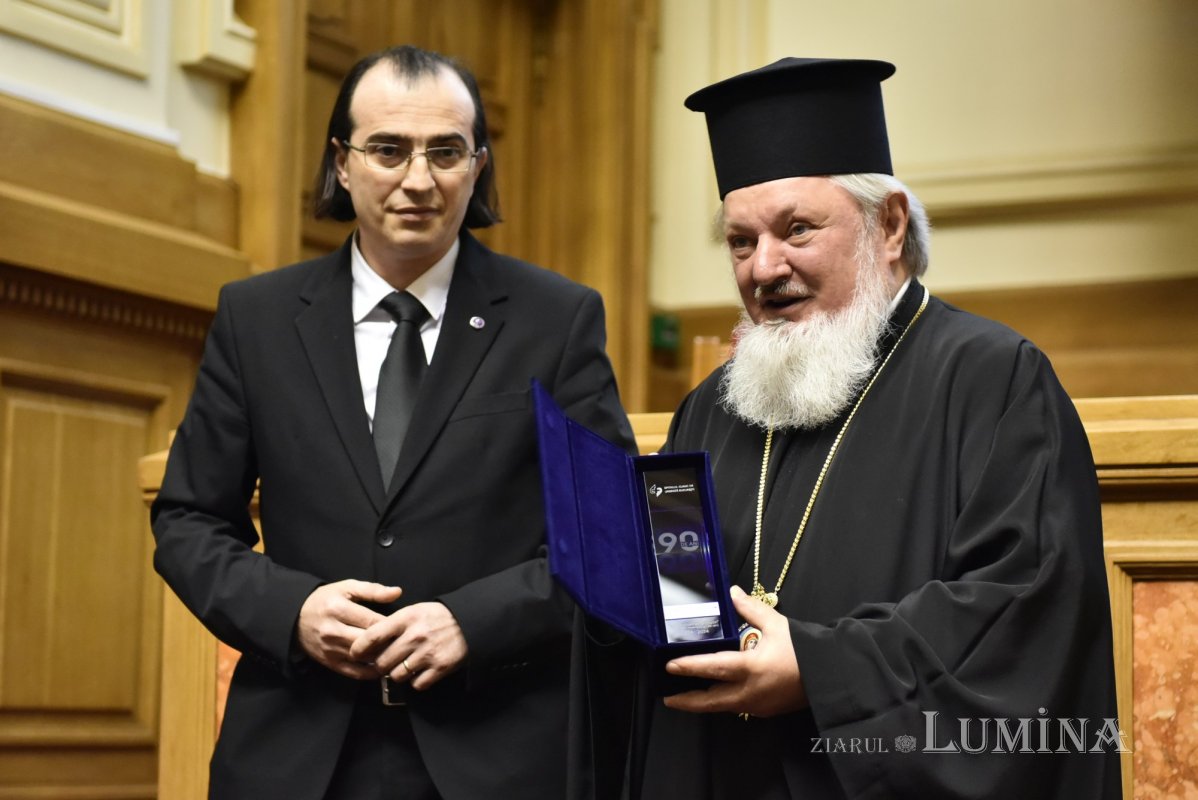 Conferință științifică aniversară la Palatul Patriarhiei 293427