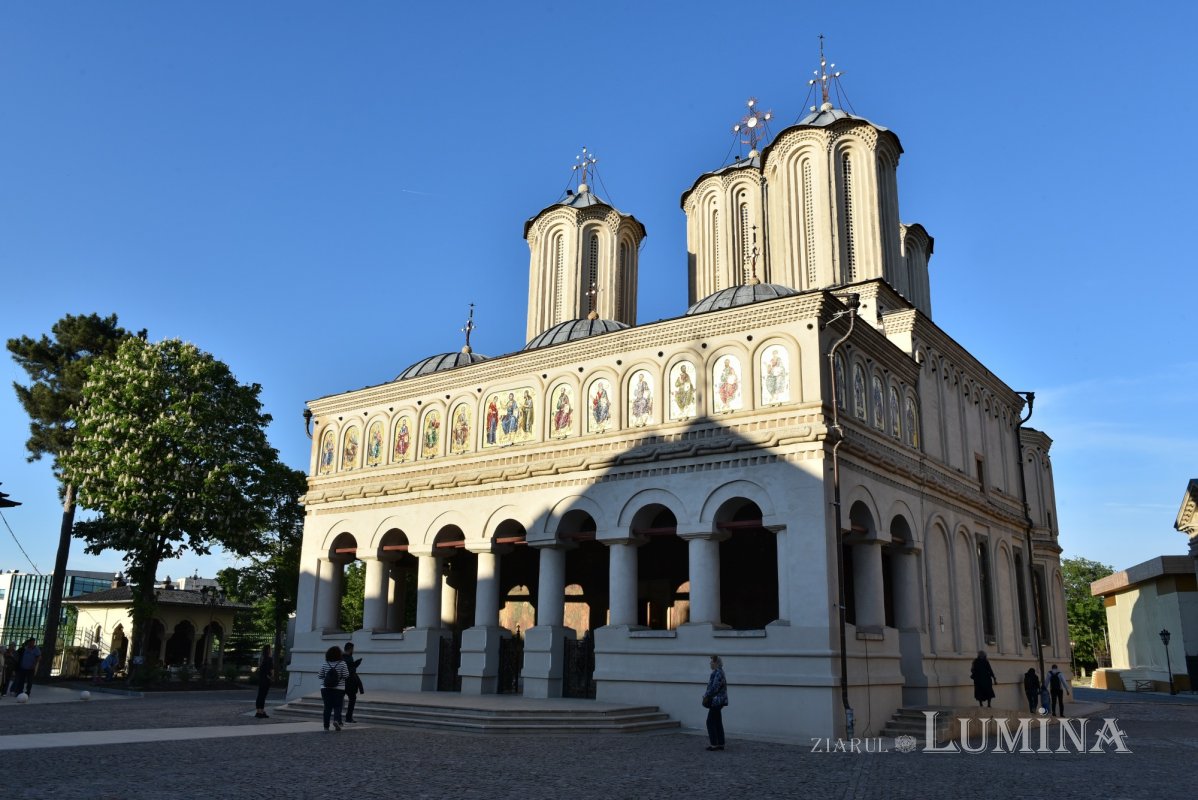 Denia din Sfânta  și Marea Luni la Catedrala Patriarhală 293760