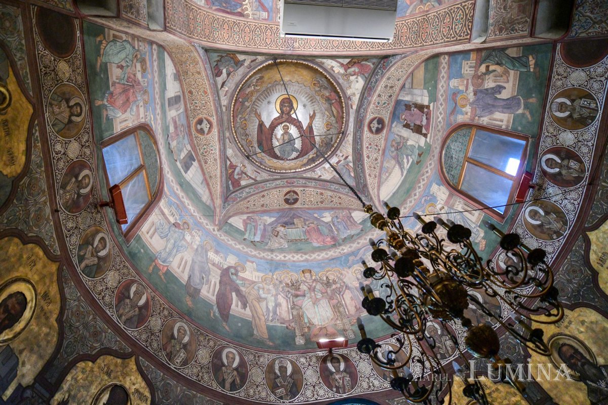 Denia din Sfânta și Marea Miercuri la Catedrala Patriarhală 294010