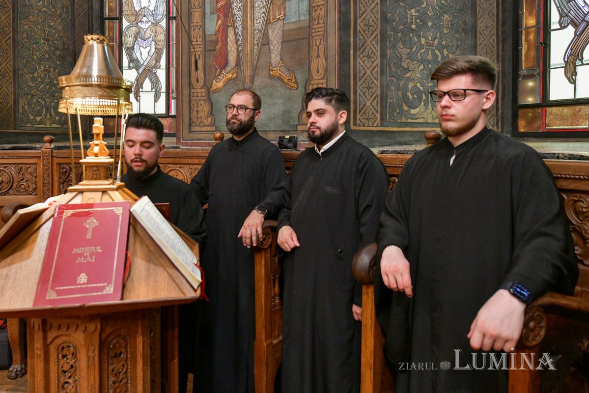 Denia din Sfânta și Marea Miercuri la Catedrala Patriarhală 294013