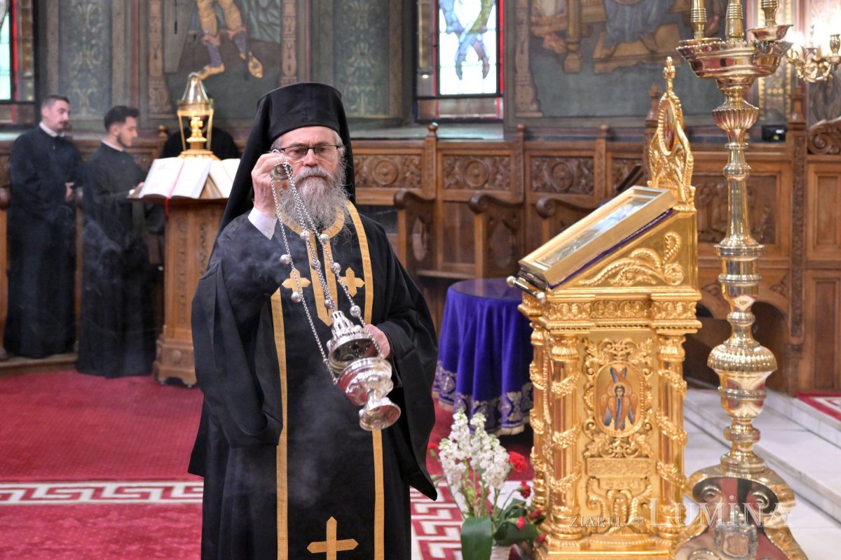 Denia din Sfânta și Marea Miercuri la Catedrala Patriarhală 294014