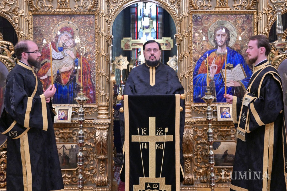 Denia din Sfânta și Marea Miercuri la Catedrala Patriarhală 294024