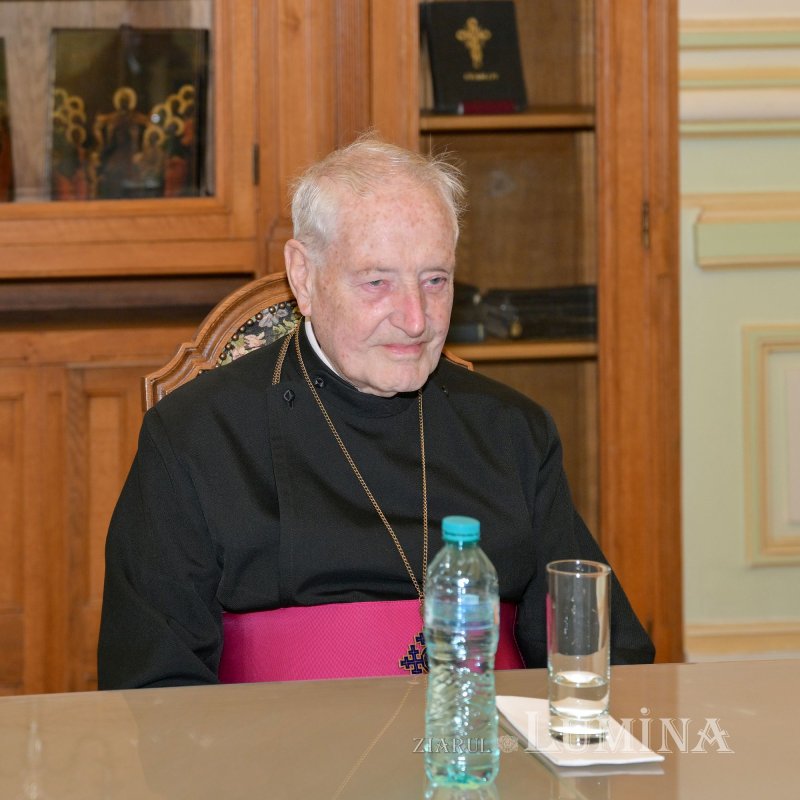 Oaspete anglican în vizită la Palatul Patriarhiei 294059