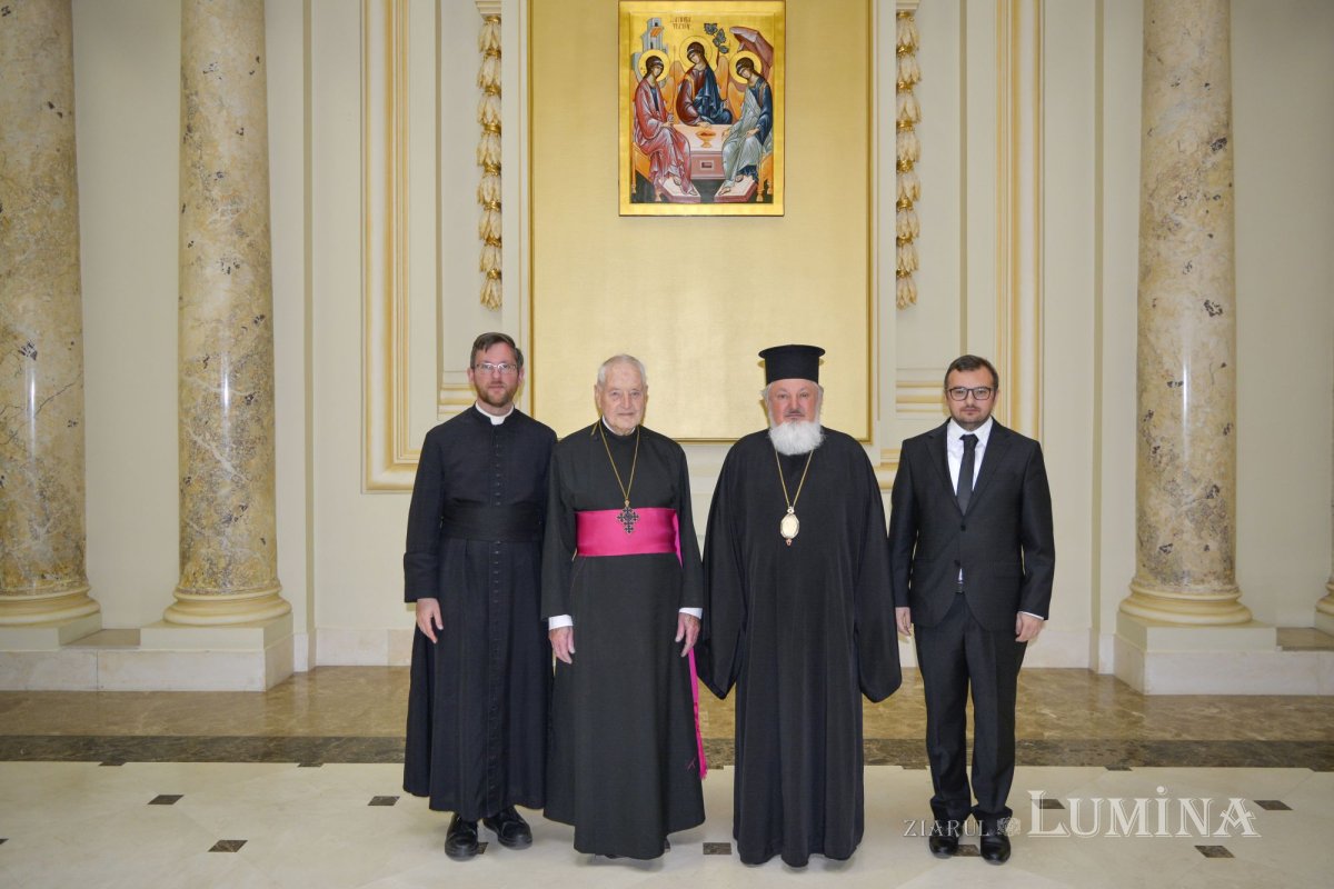 Oaspete anglican în vizită la Palatul Patriarhiei 294065