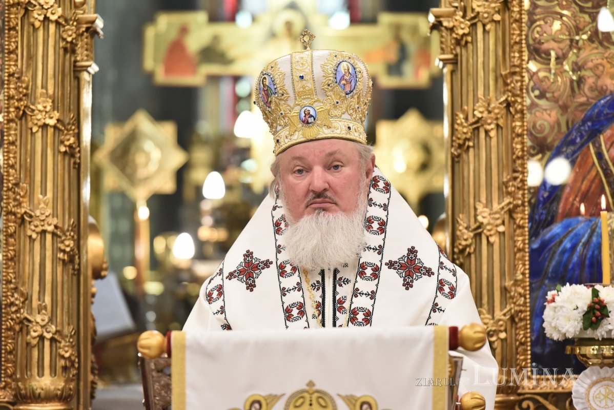 Vecernia specială din Duminica Sfintelor Paști 294553