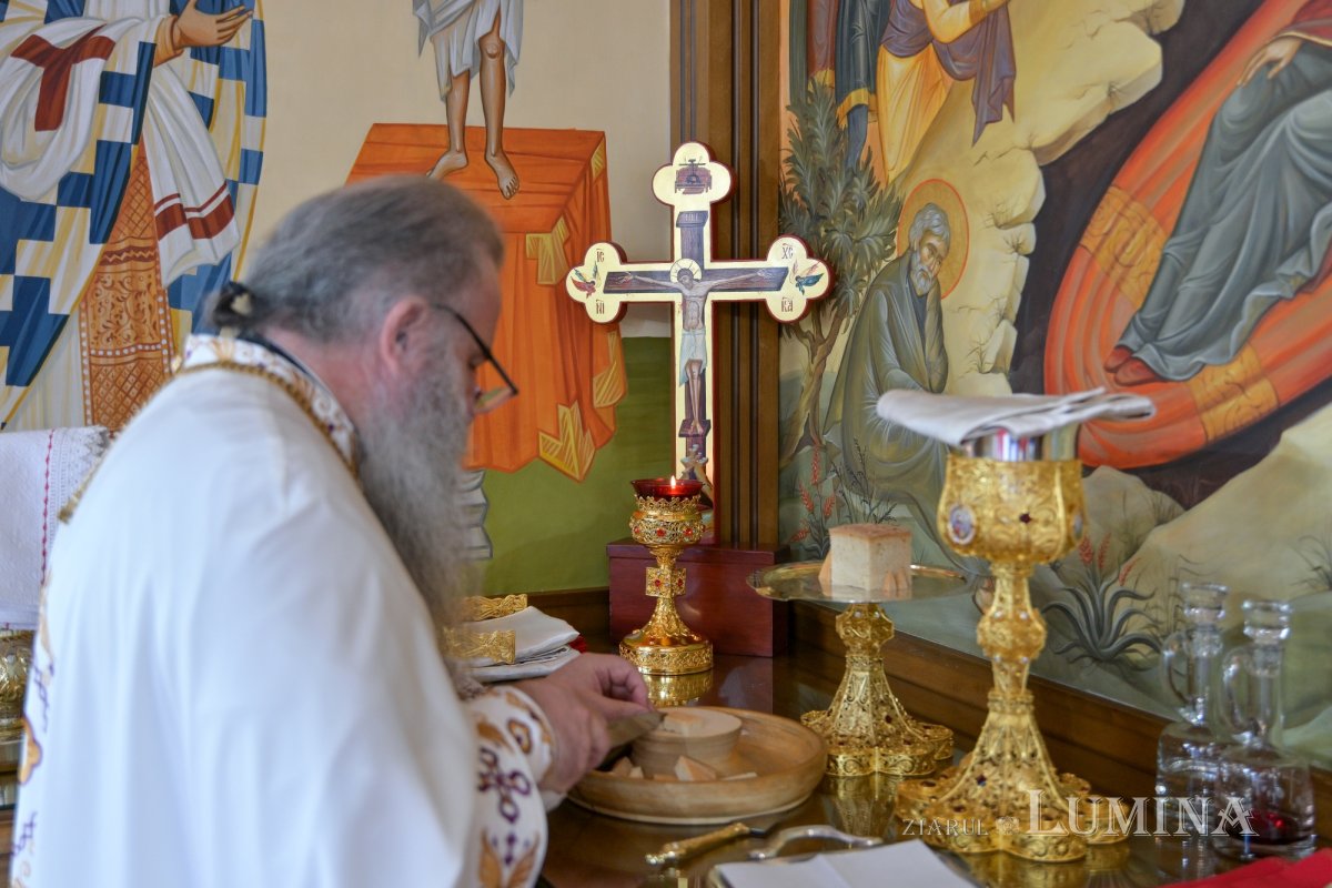 Zi de hram la Paraclisul Catedralei Naționale 294652