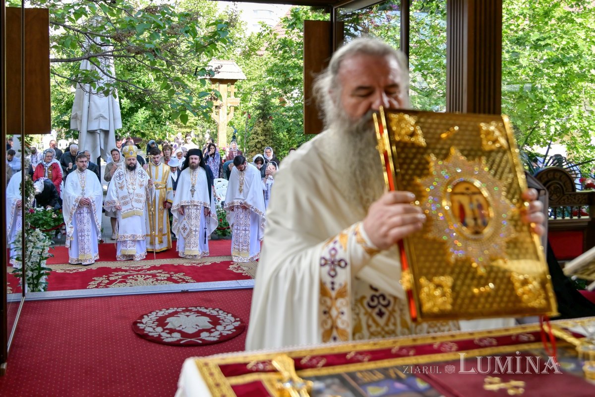 Zi de hram la Paraclisul Catedralei Naționale 294656