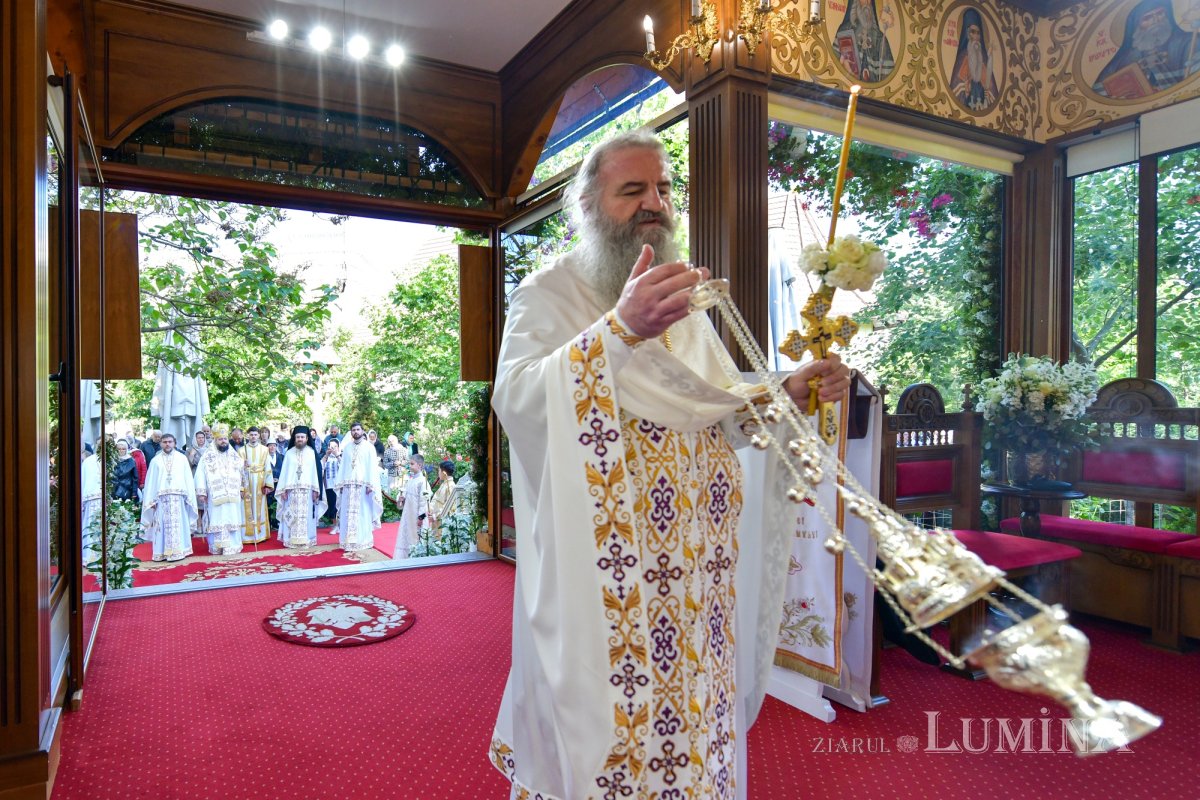 Zi de hram la Paraclisul Catedralei Naționale 294657