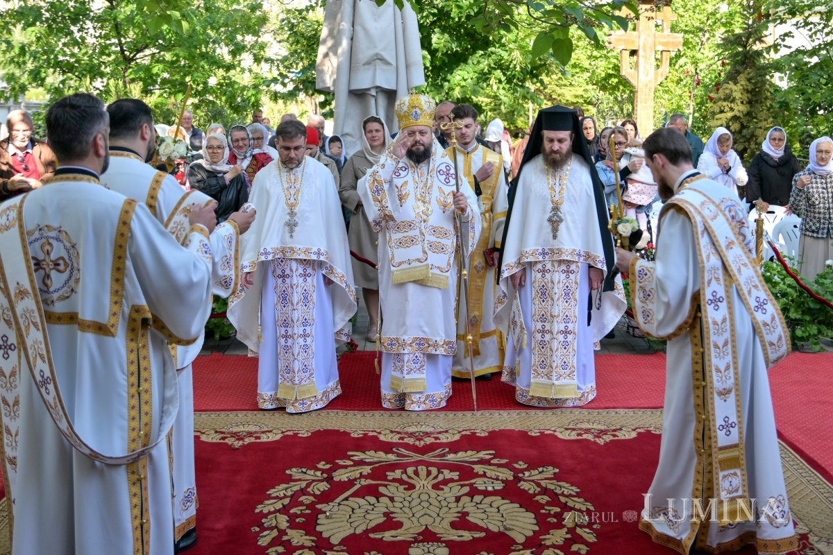 Zi de hram la Paraclisul Catedralei Naționale 294659