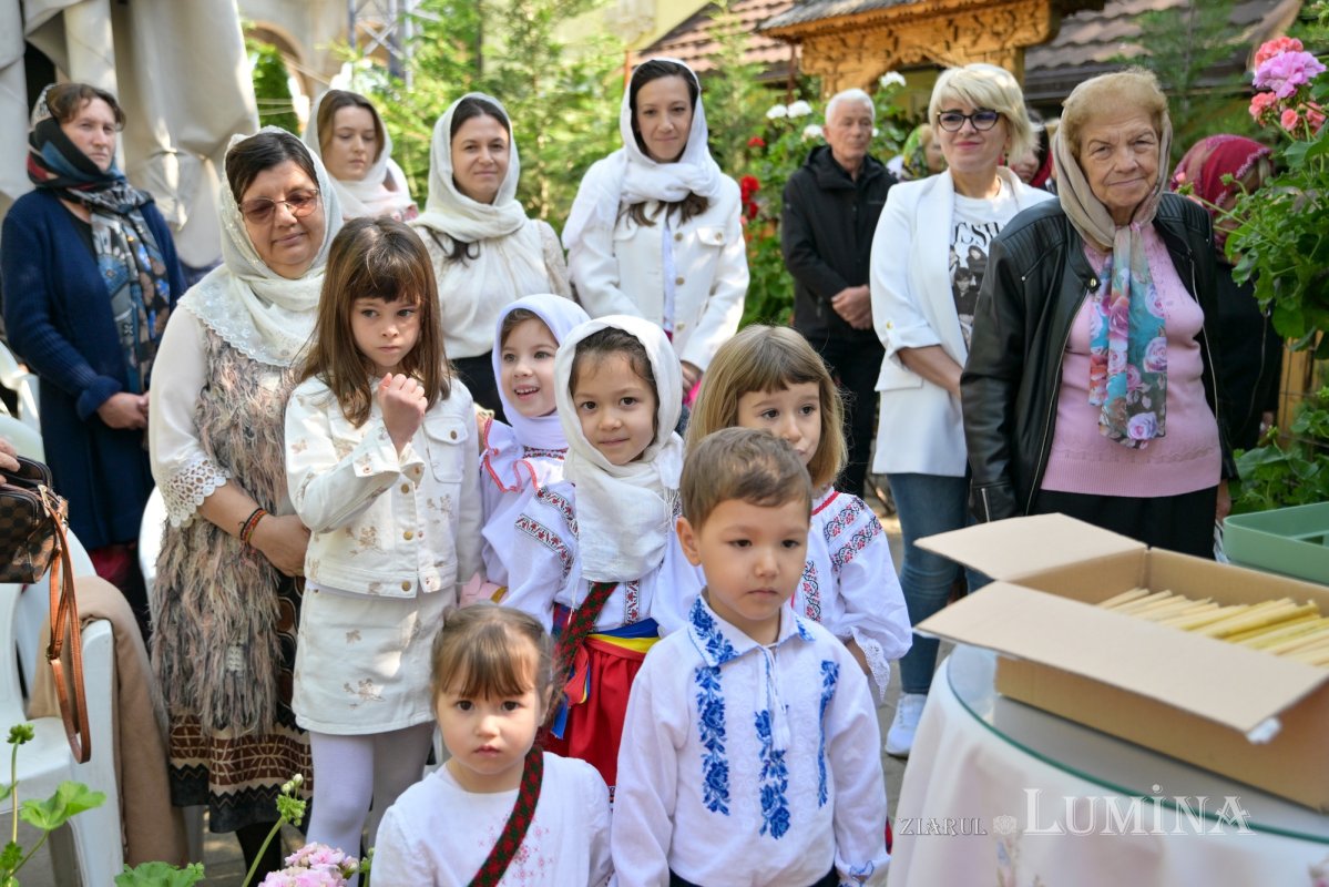 Zi de hram la Paraclisul Catedralei Naționale 294694