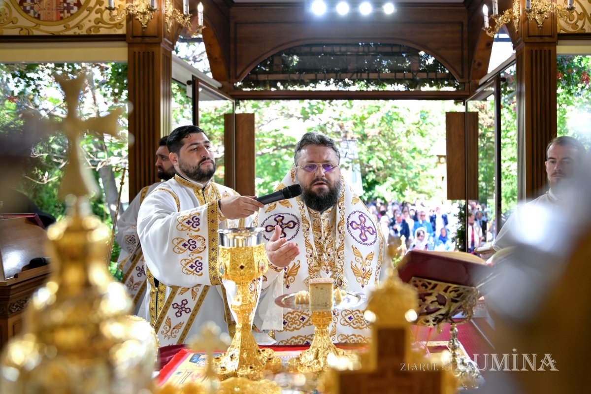 Zi de hram la Paraclisul Catedralei Naționale 294698