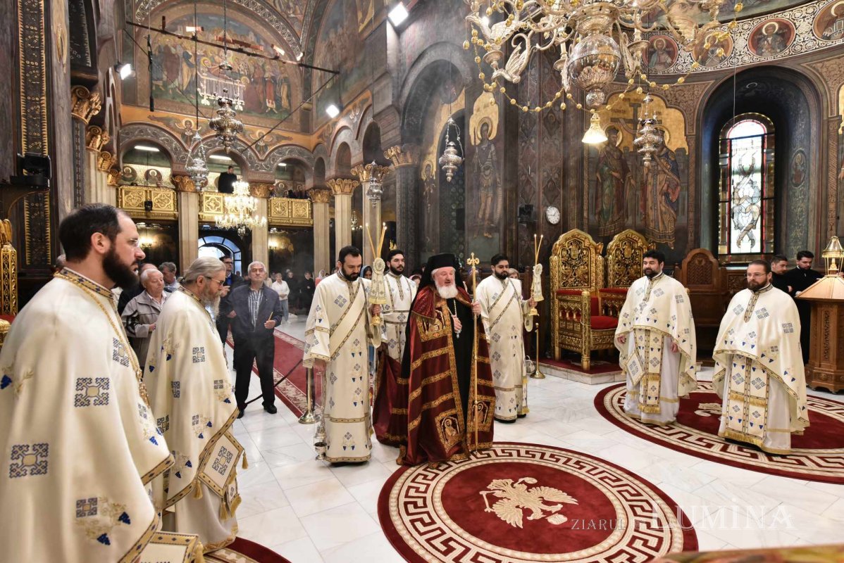 Izvorul Tămăduirii sărbătorit pe Colina Patriarhiei 295004