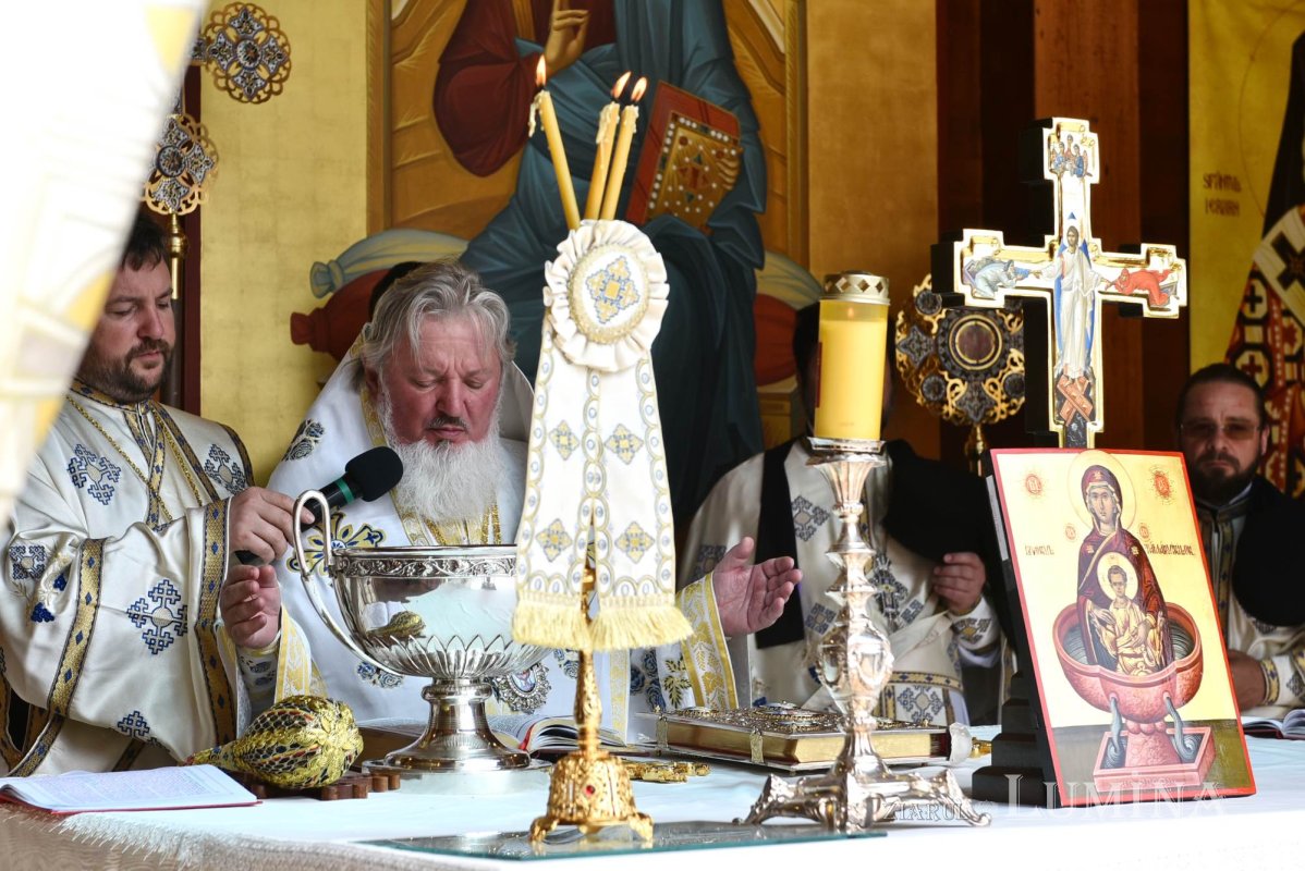 Izvorul Tămăduirii sărbătorit pe Colina Patriarhiei 295040