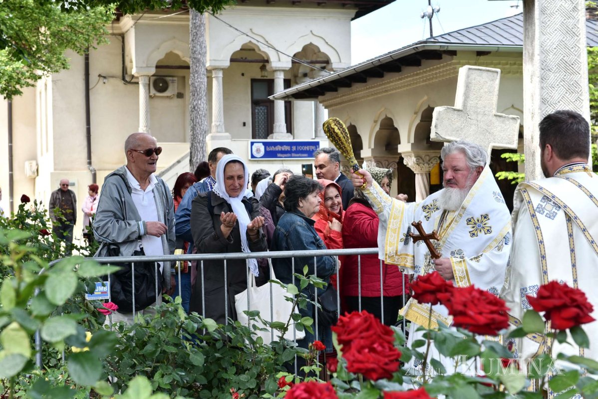 Izvorul Tămăduirii sărbătorit pe Colina Patriarhiei 295047