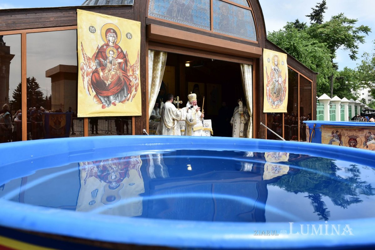 Izvorul Tămăduirii sărbătorit pe Colina Patriarhiei 295048