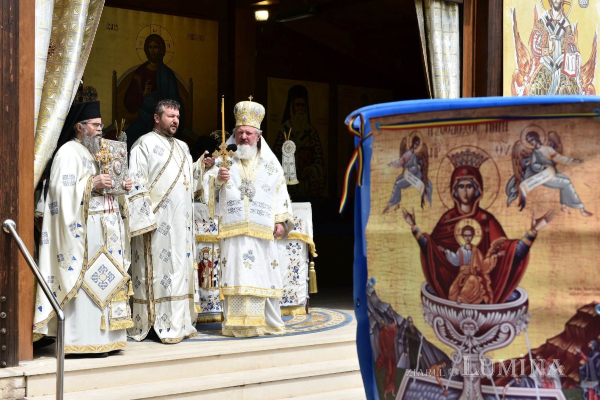 Izvorul Tămăduirii sărbătorit pe Colina Patriarhiei 295049